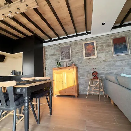 Ferienhaus Sth1 - Cachette En Centre-ville Saint-Hubert