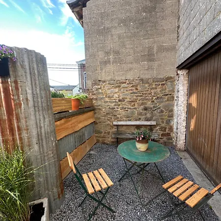 Sth1 - Cachette En Centre-ville * Saint-Hubert